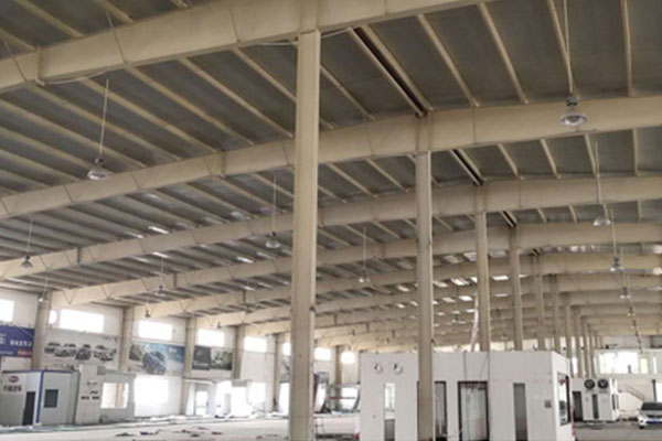 出售30加30米跨，152米长，8米高库房，柱子400变900*220，中柱400*200 大梁900变500*220，檩条200